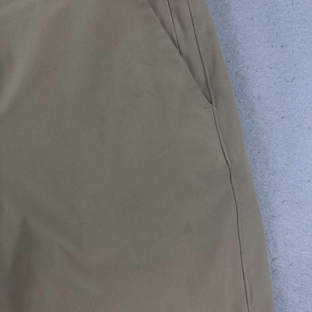 Lululemon Mens. Commission Shorts 34 Slim Fit Warpstreme M7AAOS 9" - Picture 4 of 15